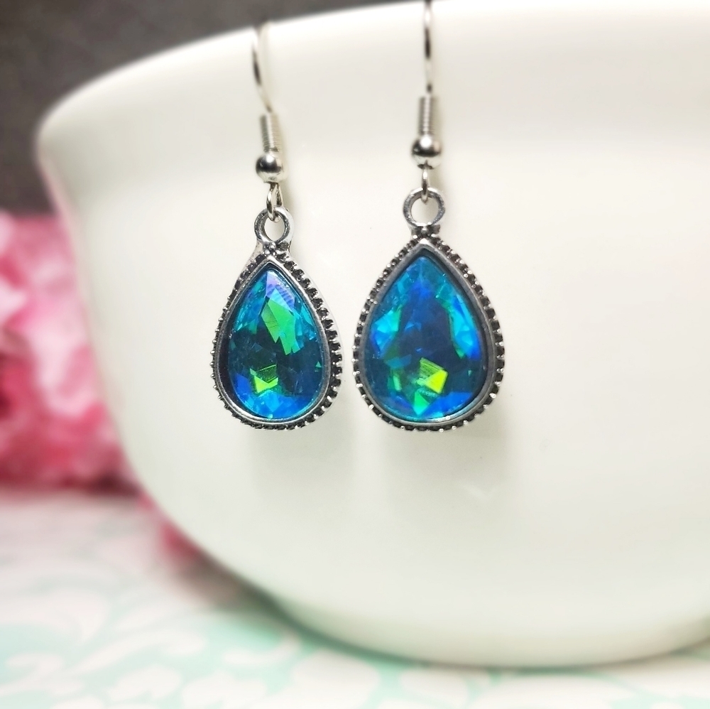 TURQUOISE Blue Green Tear Drop glass Crystal Earring
